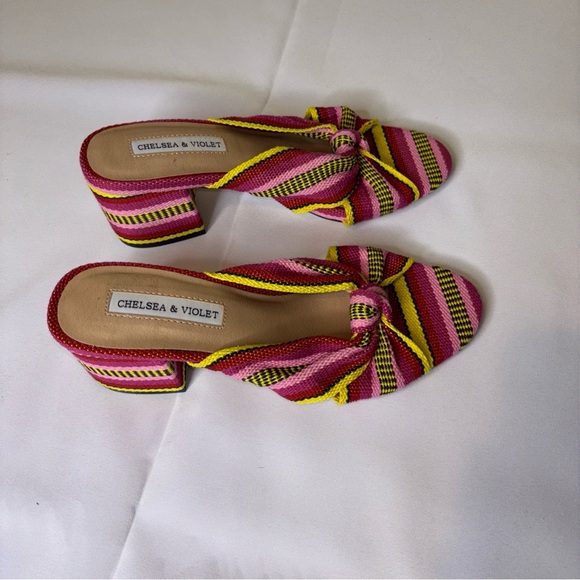 Chelsea & Violet Women's Striped Pink and Yellow Heels Pre Owned Size 6 - Picture 1 of 6